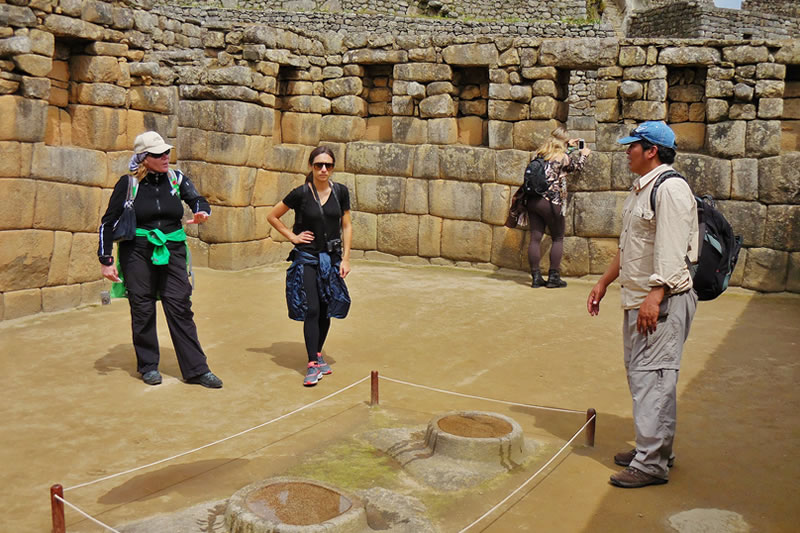 Guiado no Setor dos Espelhos - Machu Picchu