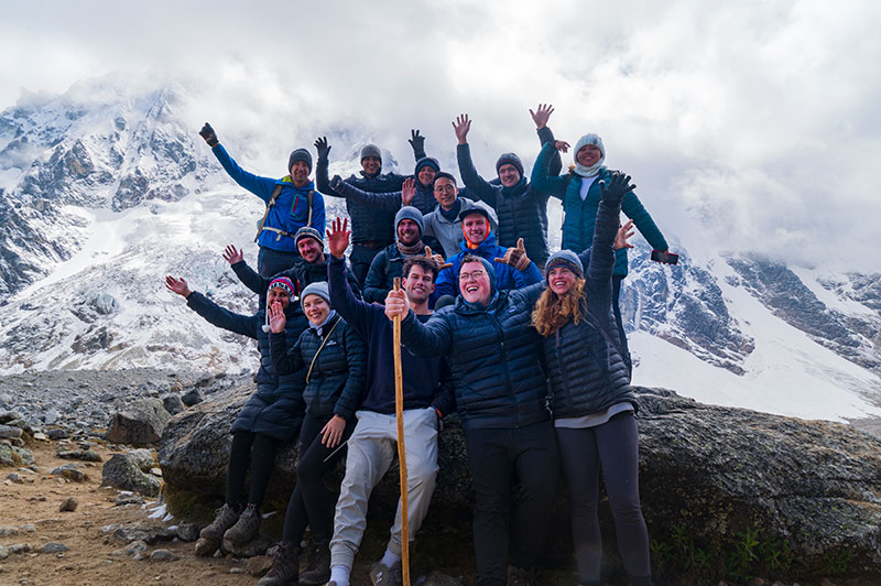 Estudantes na Trilha Salkantay para Machu Picchu