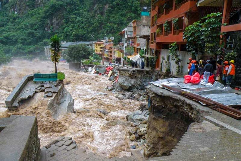 Aguas Calientes after a natural disaster