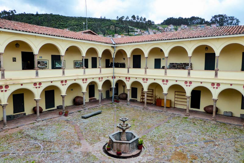 Inka Museum courtyard